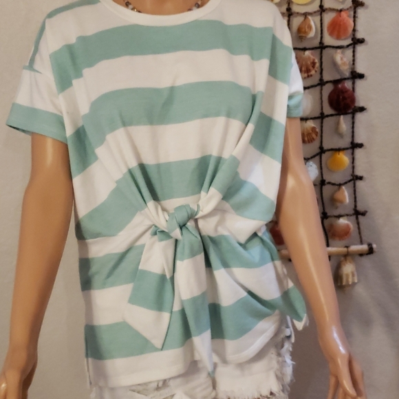 cotton bleu Tops - Front tie t shirt 👕